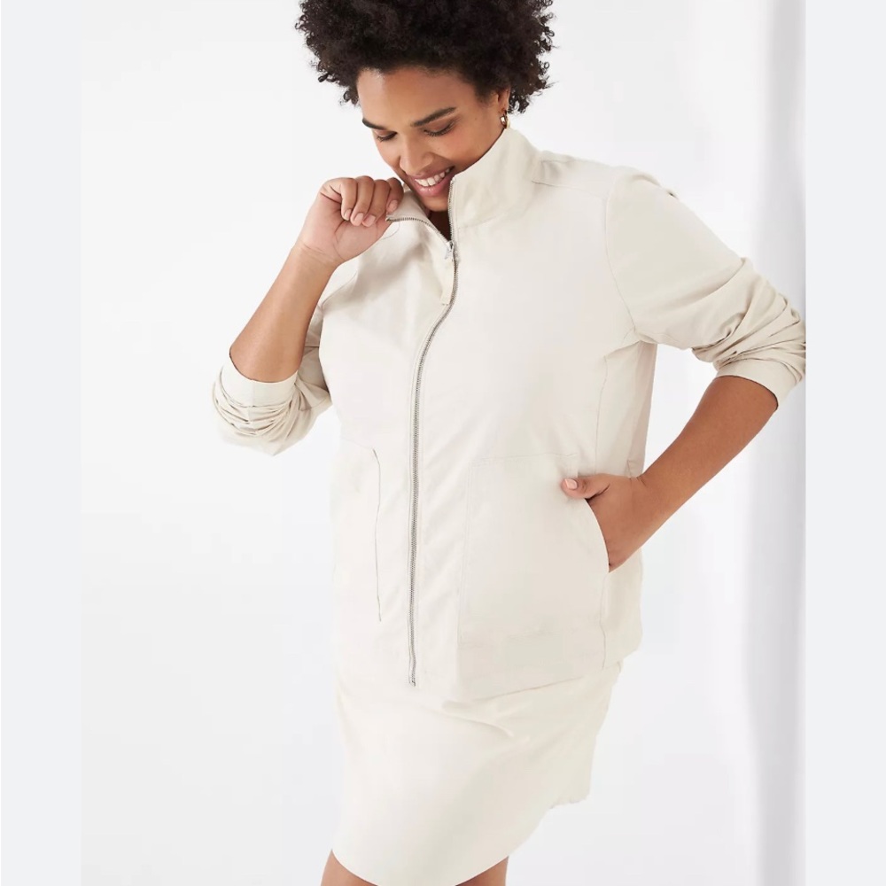 NWT Livi zip up stretch lightweight jacket. Lane Bryant. 14/16